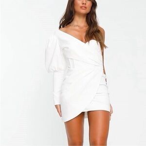 LAVISH ALICE White One-Shoulder Mini Dress size 12 dots Swiss polka long sleeve